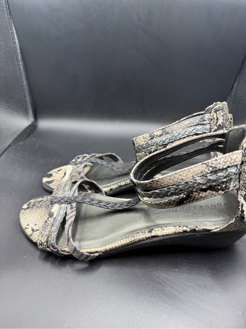 Apostrophe Womens Snake-Print Strappy Sandals - Black/Gray
